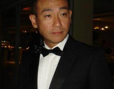 林保怡|他在香港红了14年，却连一套房也买不起，如今60岁女朋友都没有！