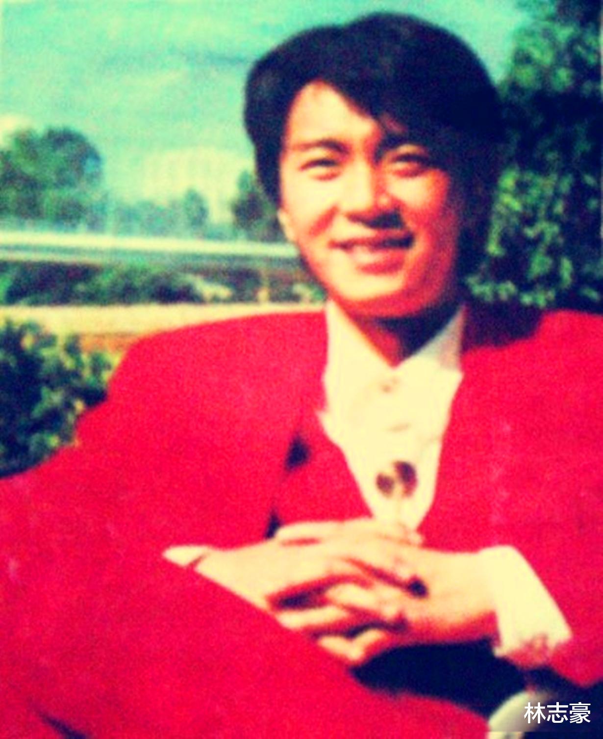 整容|37张明星罕见老照片，认识最后一张的，说明您真老了～