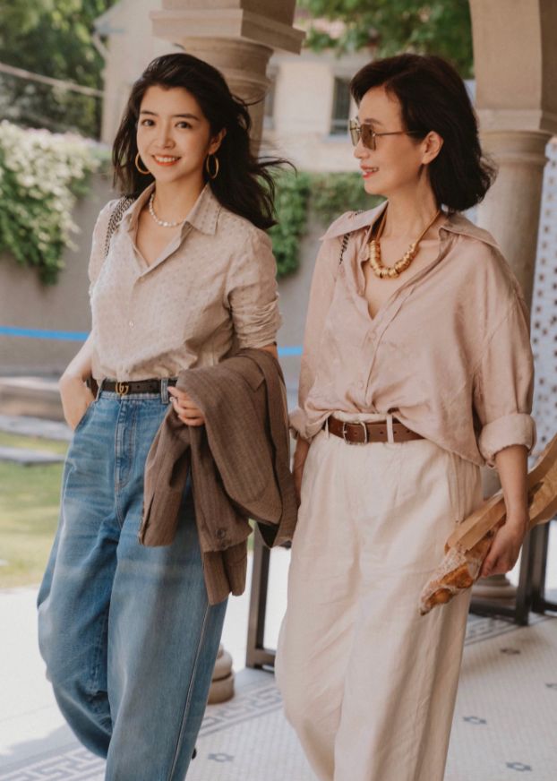 潮帮先生 三木妈妈不戴帽子也好美，基础款就能穿出高级感，58岁气质太出众
