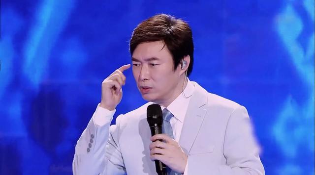 董卿|董卿再缺席2021春晚,真相令人落泪