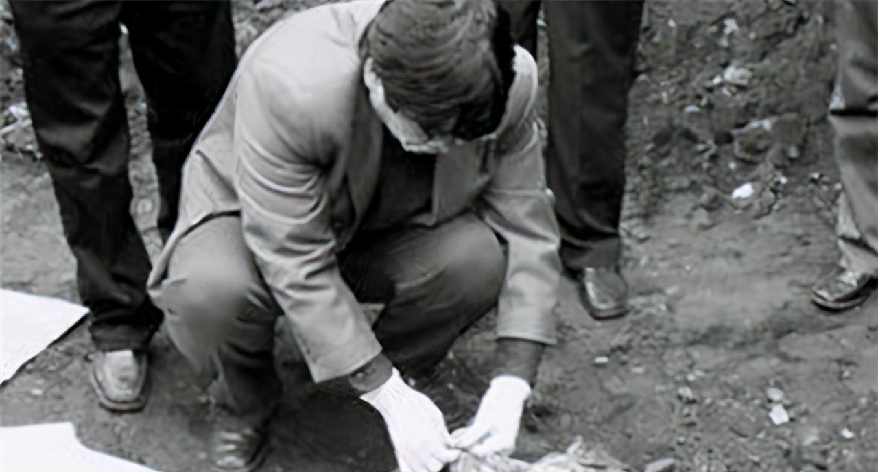 DEEP深度世界|1963年女出纳失踪案:携巨款人间蒸发,21年后在水泥地里被挖出