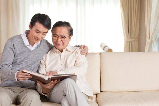 丽姐说情感 家里老人经常无理取闹，他们是怎么想的？听听三位老人怎么说