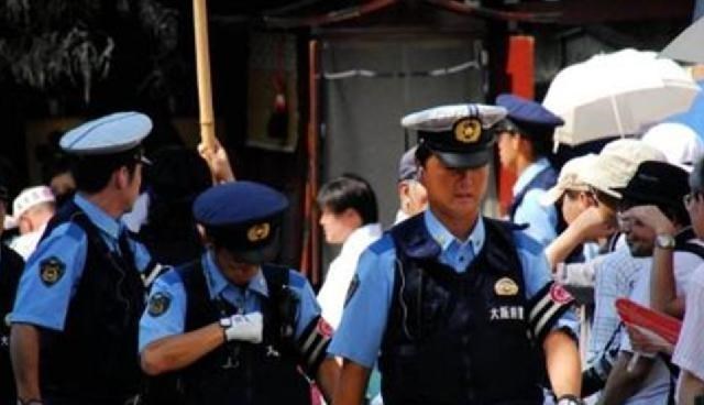 育儿心课堂|日本9岁女童消失10年后，在一墙之隔的邻居家发现，已精神失常