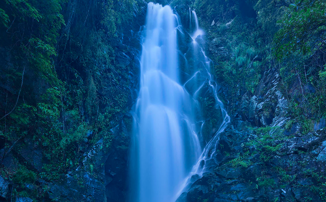  神奇的瀑布：一下雨就会出现“新娘”，一度被列为禁地