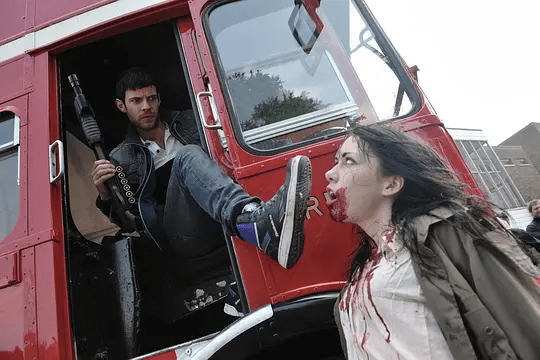 生化危机|5部R级“丧尸片”，部部看到荷尔蒙飙升，完爆《生化危机》系列