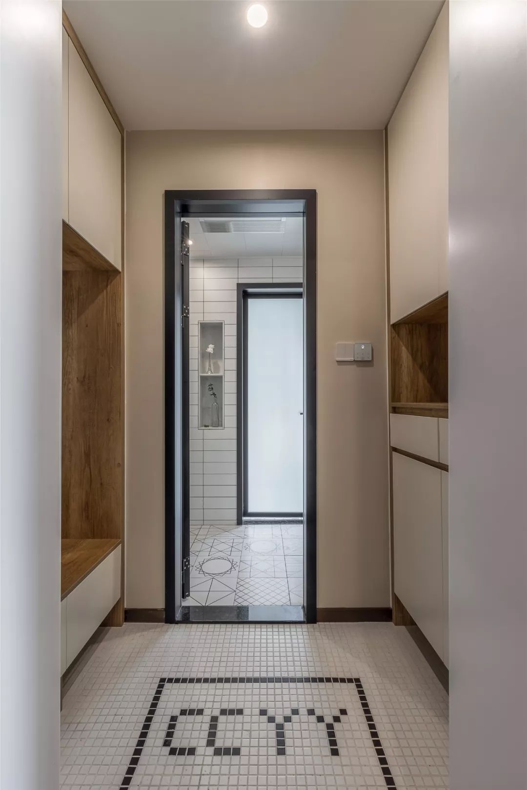 鑫东颖装饰装修|96平的现代简约风小三房，居然把客厅变成一个趣味休闲区