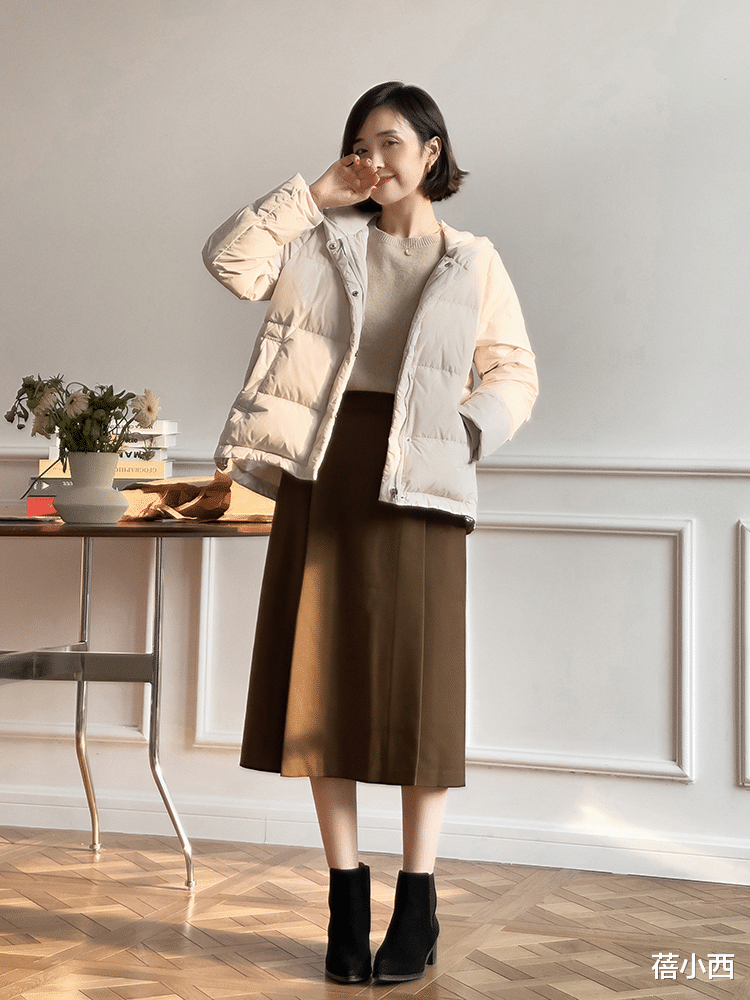 蓓小西 奔三奔四的女人别穿得太薄，试试这些羽绒服混搭，轻松美出新高度