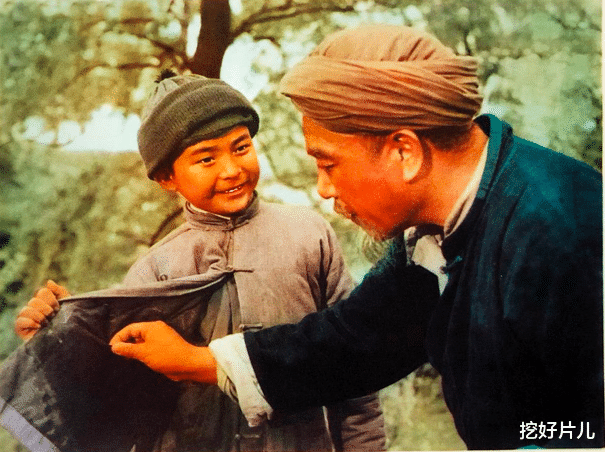 八一|八一厂的高票房电影,你上小学都被组织看过,第四部观影人次30亿