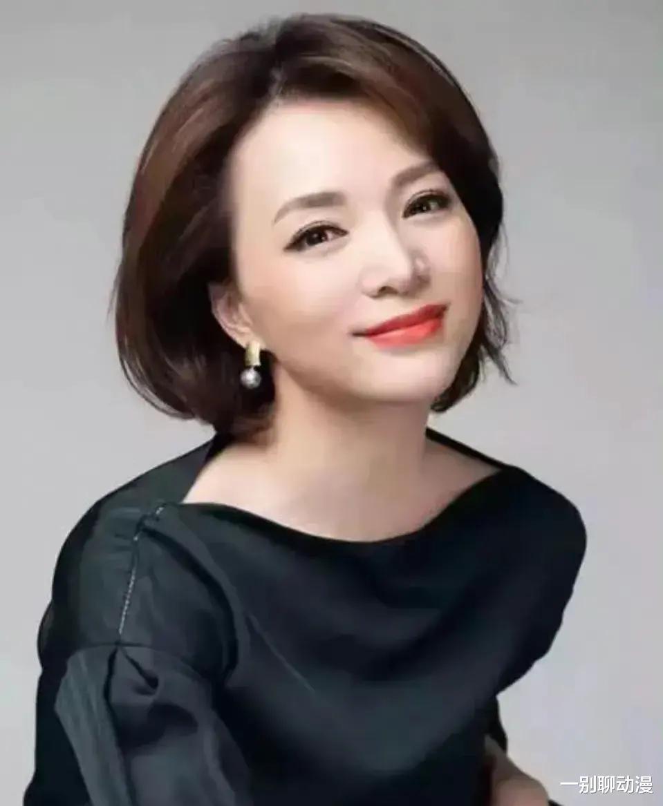 董卿|董卿老公花光6000多万，买下豪宅，光房产税交67w，网友：太豪横了！