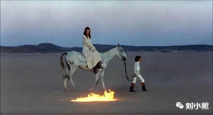 电影|当一个女性被两个男性“共享”，观众却无法权作出评判