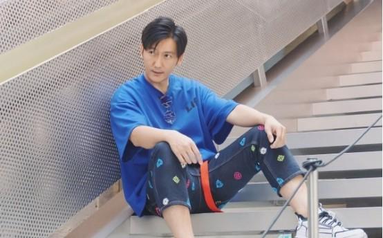 王若麟|换发型如换脸，赵敬竟是《三生三世》中的他，果然岁月是把杀猪刀