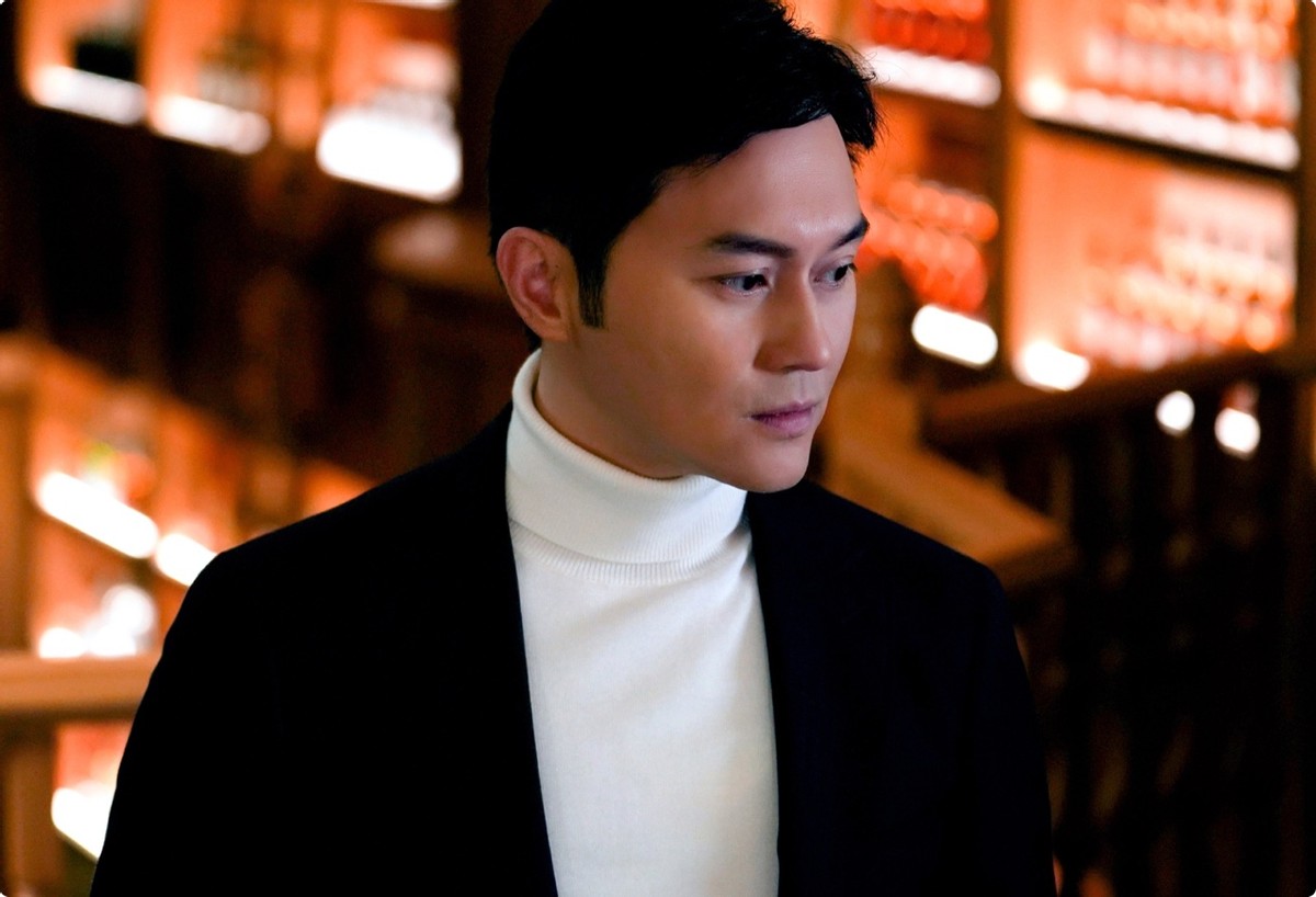 |刚开播豆瓣大波好评袭来，张智霖新剧，将改写港剧口碑天花板