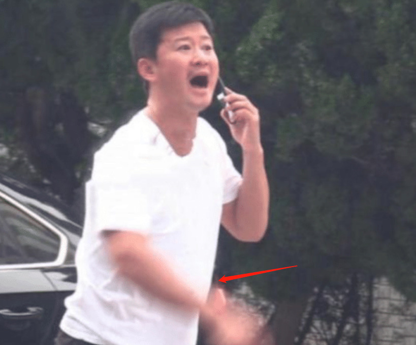 吴京|6岁习武，45岁严重发福，一向以自律著称的吴京怎么了？
