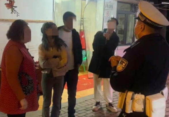 女子爱美做脏辫,结账时金额高达5310元,店家:说好的一根30元