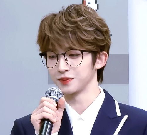 明星|男爱豆的妆感太浓，半夜也不忘化妆，精致过头，偶像包袱极重！