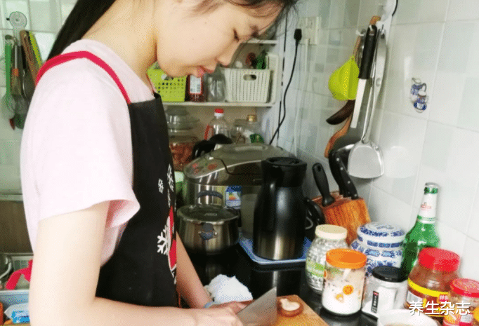 饮食|肝癌“祸首”已揪出,吃1口等于8斤白酒,医生:继续吃小心肝癌“缠身”