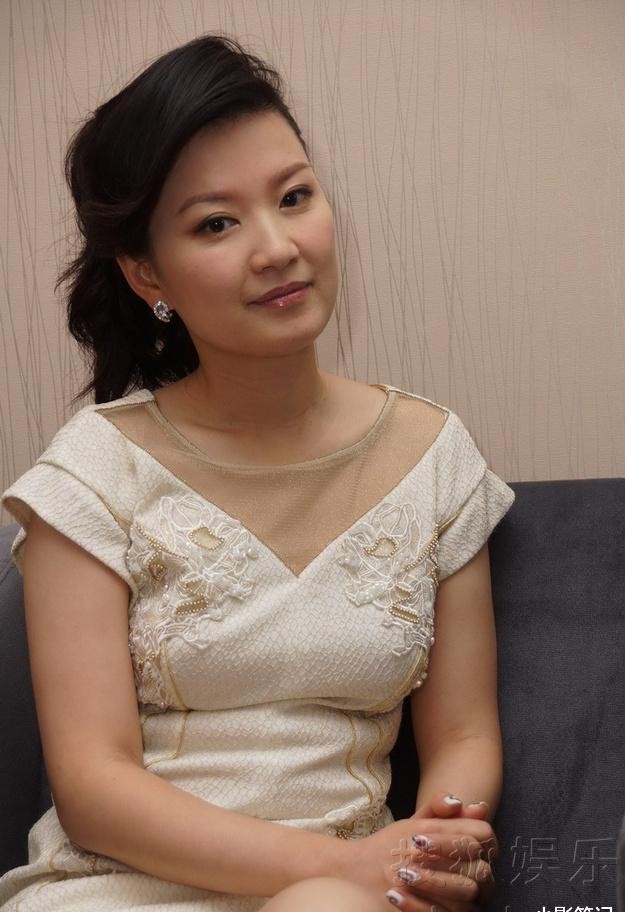 沈梦辰|陈蓉4岁还不会说话，却成为了一名主持人，她的双胞胎女儿好可爱