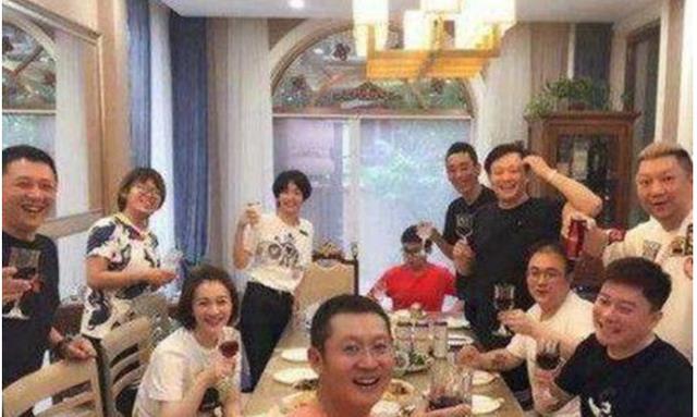 春晚|春晚一代笑星辞世后，女儿没流一滴眼泪，花天酒地挥霍遗产度日