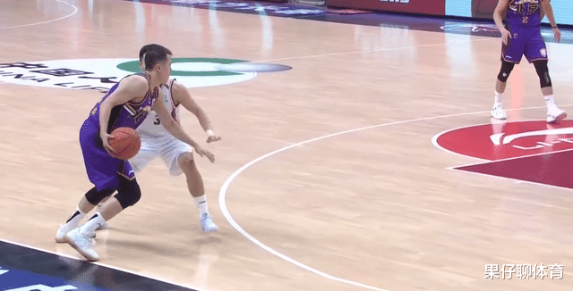 上海男籃|38分大翻盤！李春江爭冠最后一塊拼圖，馮萊首秀驚艷打臉眾人