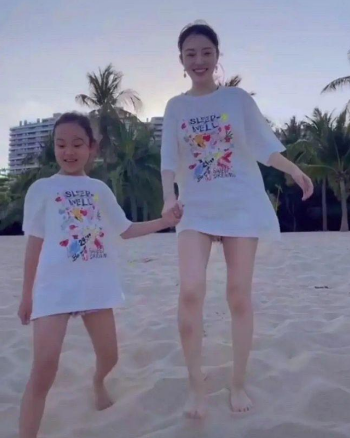 李小璐|李小璐晒男友视觉度假美照“漏破绽”，身后的双人大床房太吸睛