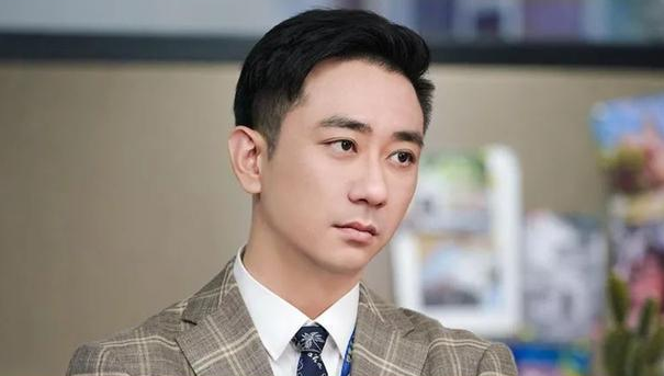 王自健|刘涛被王自健公主抱，满脸无可奈何！谁能发现这个“动作”