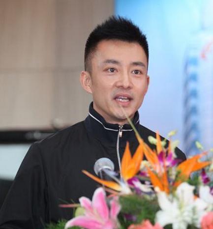 机加工分享赵工|他曾是“央视最帅”主持人，被传绯闻后离职，今是爱奇艺总裁
