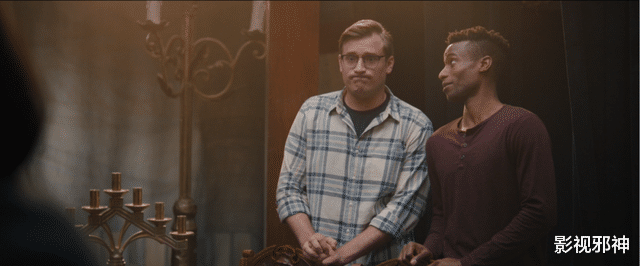 龙套|金主包养、演员劈腿,这出“莎翁魅影”满地狗血