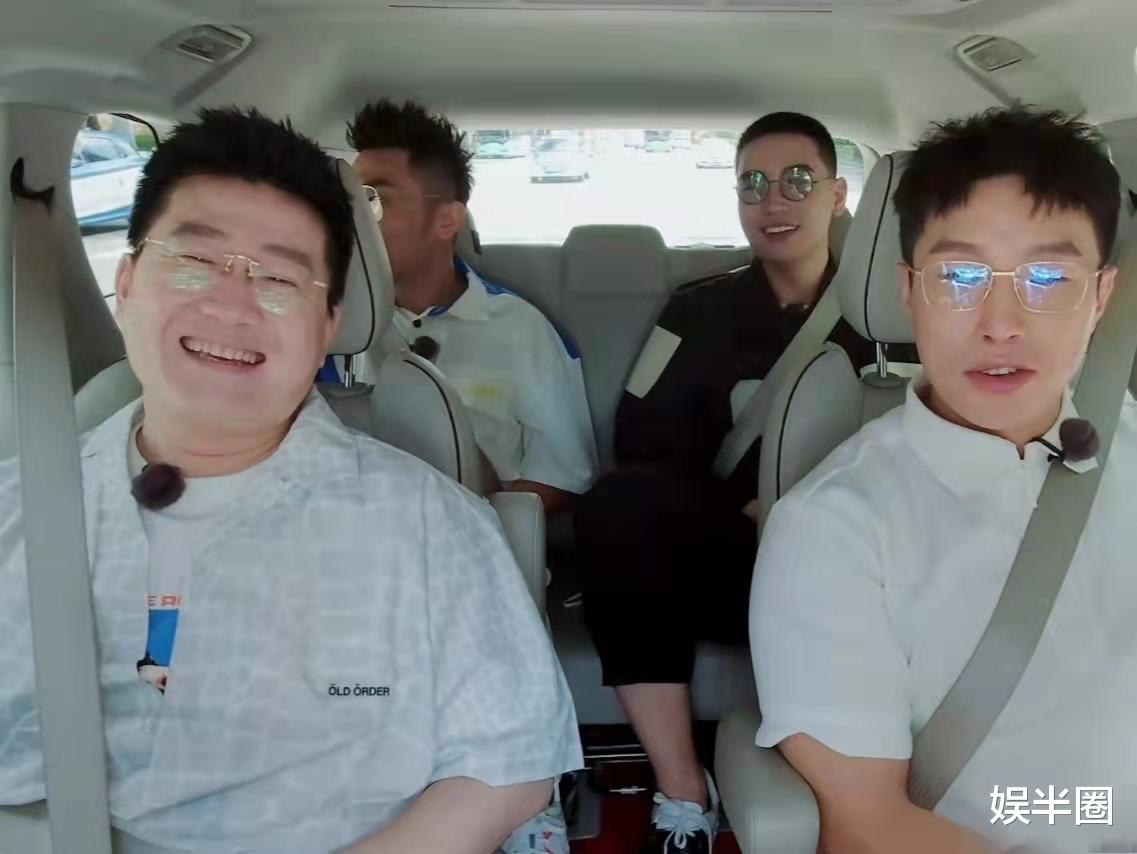 孟鹤堂|《德云斗笑社》第二季第九期：岳云鹏综艺感太强，孟鹤堂唱新歌