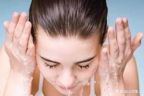 护肤品|?女人不管奔几，洗脸后要懂得“3不要”，不然再贵的护肤品也白用