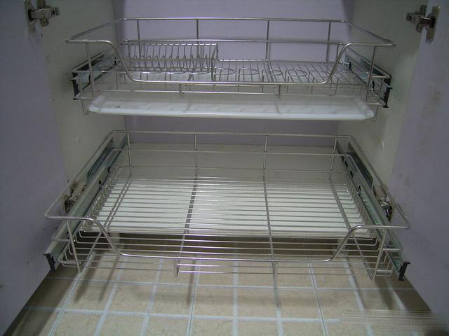 花3万请木工打全屋柜子，验收发现好多柜子中间空着，木工：顺手