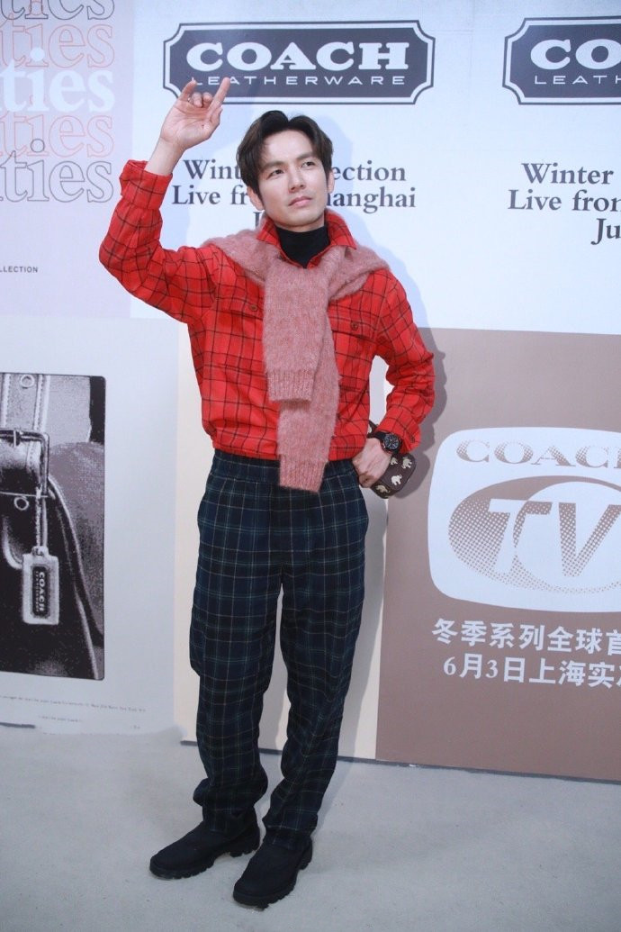 钟汉良|Coach红毯：杨紫甜美，钟汉良帅气，邢菲鞋子像穿了男朋友的