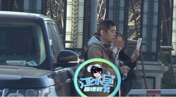 迪丽热巴|李湘意中人曝光？与年轻男子同住酒店，穿着华贵富态十足