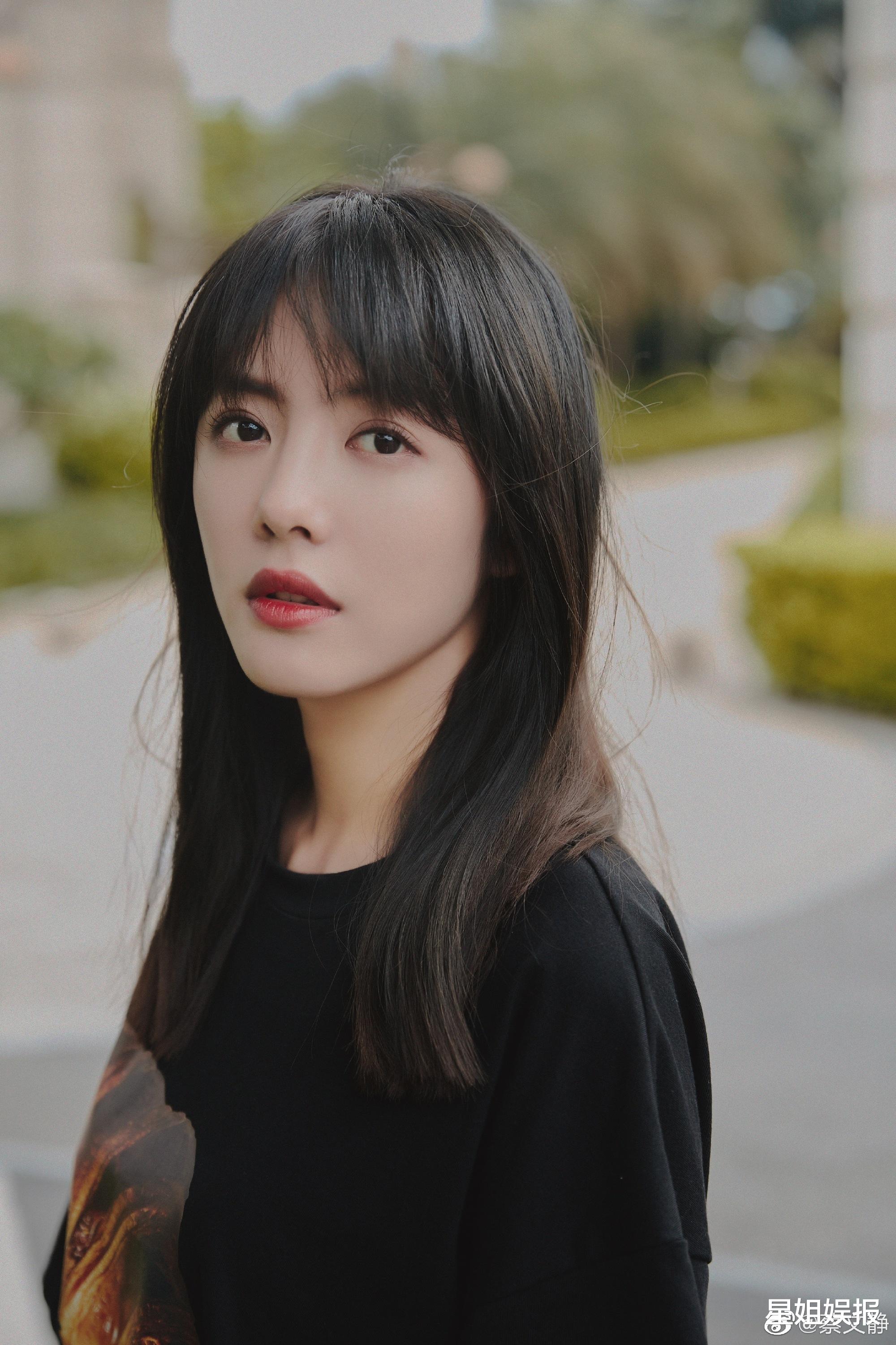 唐嫣|蔡文静今年播了6部剧，梁洁播了4部，才知道15年的唐嫣有多厉害！