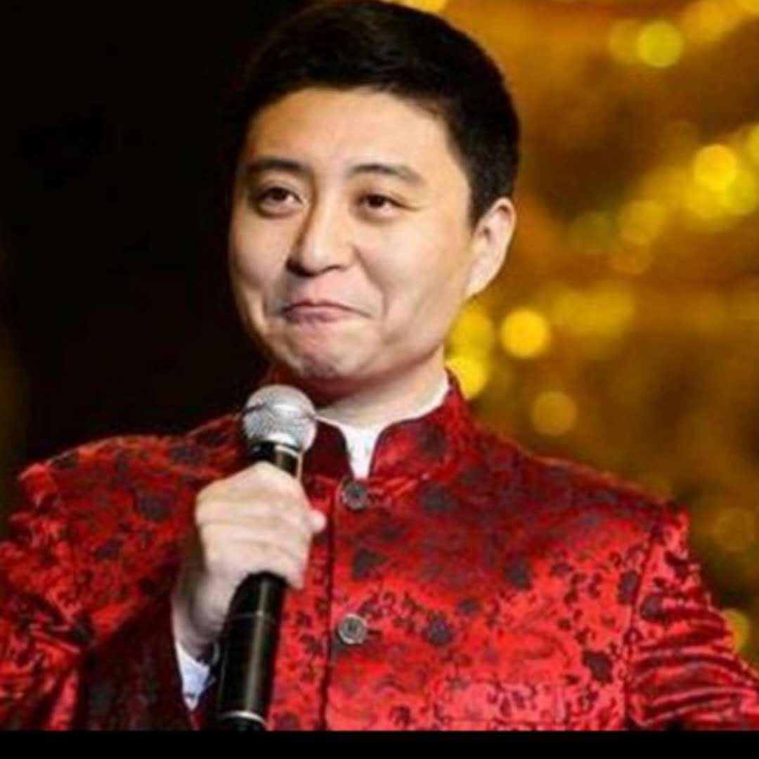 云南 周炜新视频发布，网友留言挖苦，他这回老实了