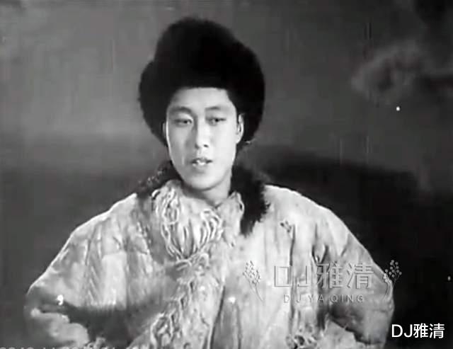 秦怡|与秦怡离婚后，他重组家庭，但日子过得糟糕，55岁被冻死，儿子如今很幸福