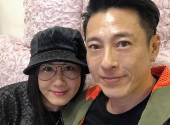 赵雅芝|夫妻二人不吃肉不生子，坚持26年后，将近60岁合照让人感慨