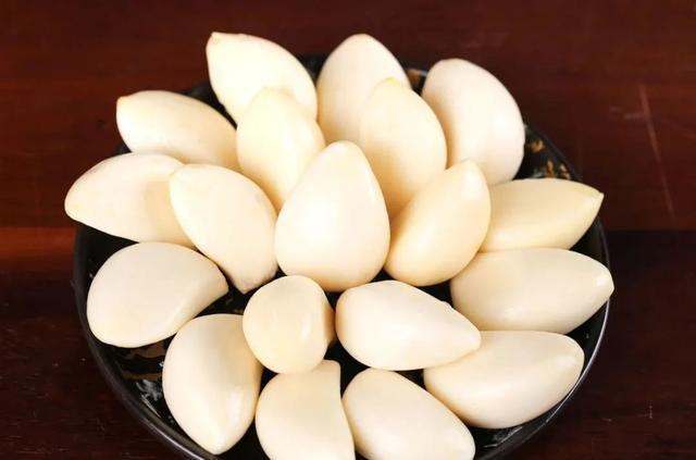 大蒜|常吃大蒜到底是“爱肝”还是“害肝”？专家说出实话，不妨了解下