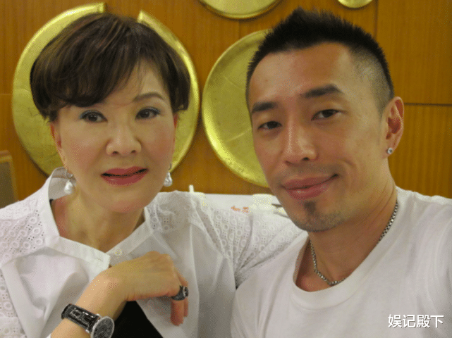 夏台凤|她是全国知名演员，亲哥与独子相继离世，五年时间满头黑发变白发