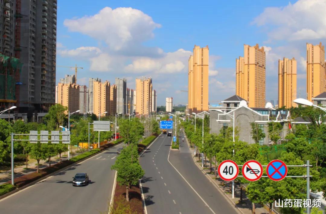 二手房|加200万住地铁房，还是开车上班，你会怎么选？