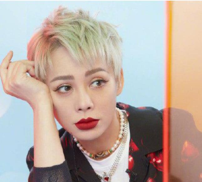 明星|《中餐厅5》官宣龚俊入驻,关注中餐厅的观众,本质是在看什么?