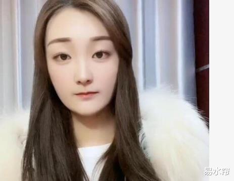 陈亚男|陈亚男再度澄清离婚传闻，大衣哥罕见评价小伟：我儿子老实但不傻