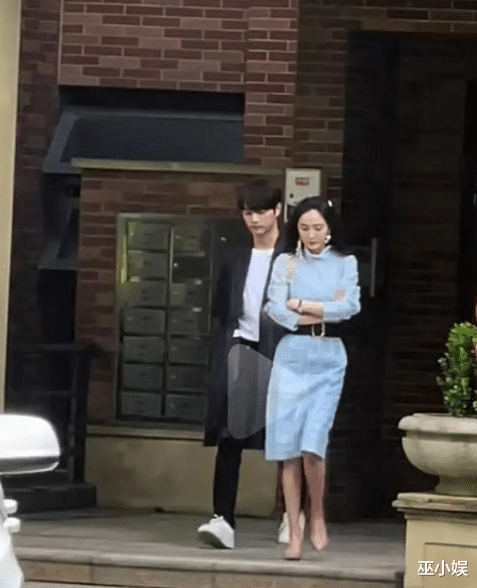 王一博|杨幂近照再次翻车？发际线令人堪忧，与许凯演情侣被指像他大姨？