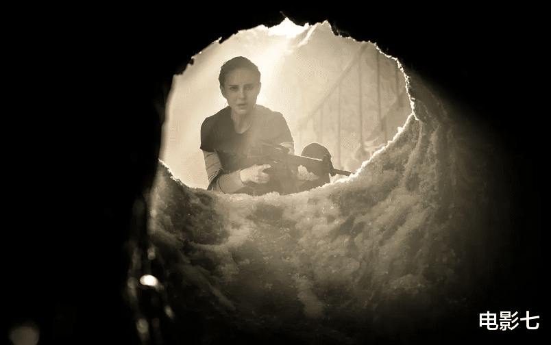 李玟|击败《三体》，为上映三个片段被删，好莱坞这部R级片，重新定义科幻