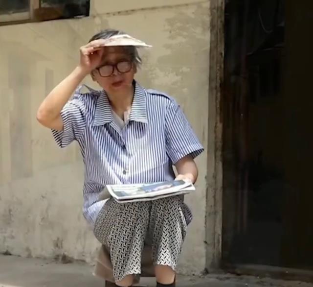七旬老人替儿子还债,打工8年还清75万,母亲:不还就往死里打