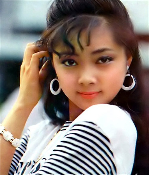 张莉|87版《红楼梦》欧阳奋强回忆:她过分美丽,剧组的小伙子都暗恋她