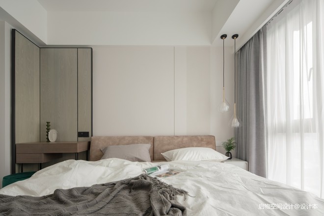 |拥有现代天井，原始自然感强烈的简约开放家