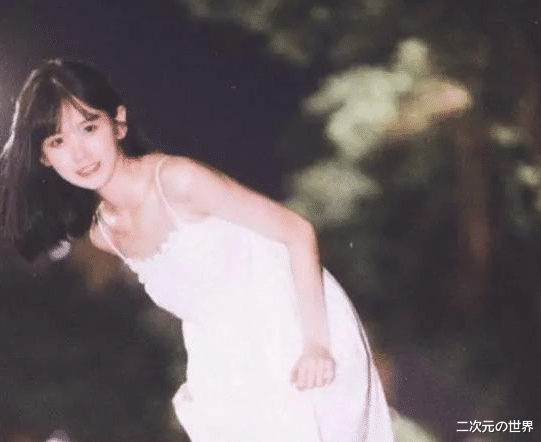 萝莉|坐拥1700万粉的井川里予，被104万粉萝莉打败，网友怼脸对比输惨