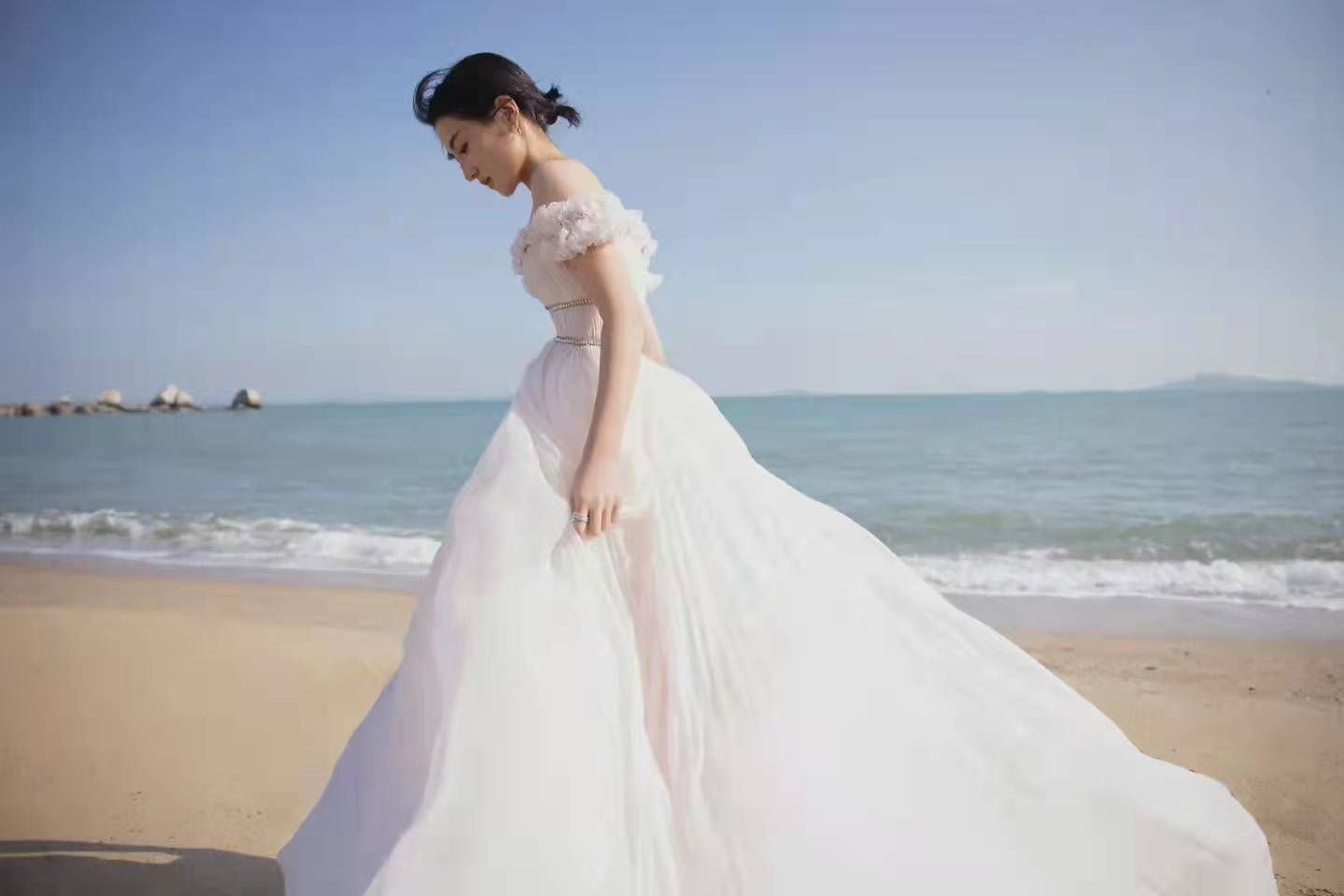 金鸡奖|金鸡奖开幕，张子枫惊艳全场