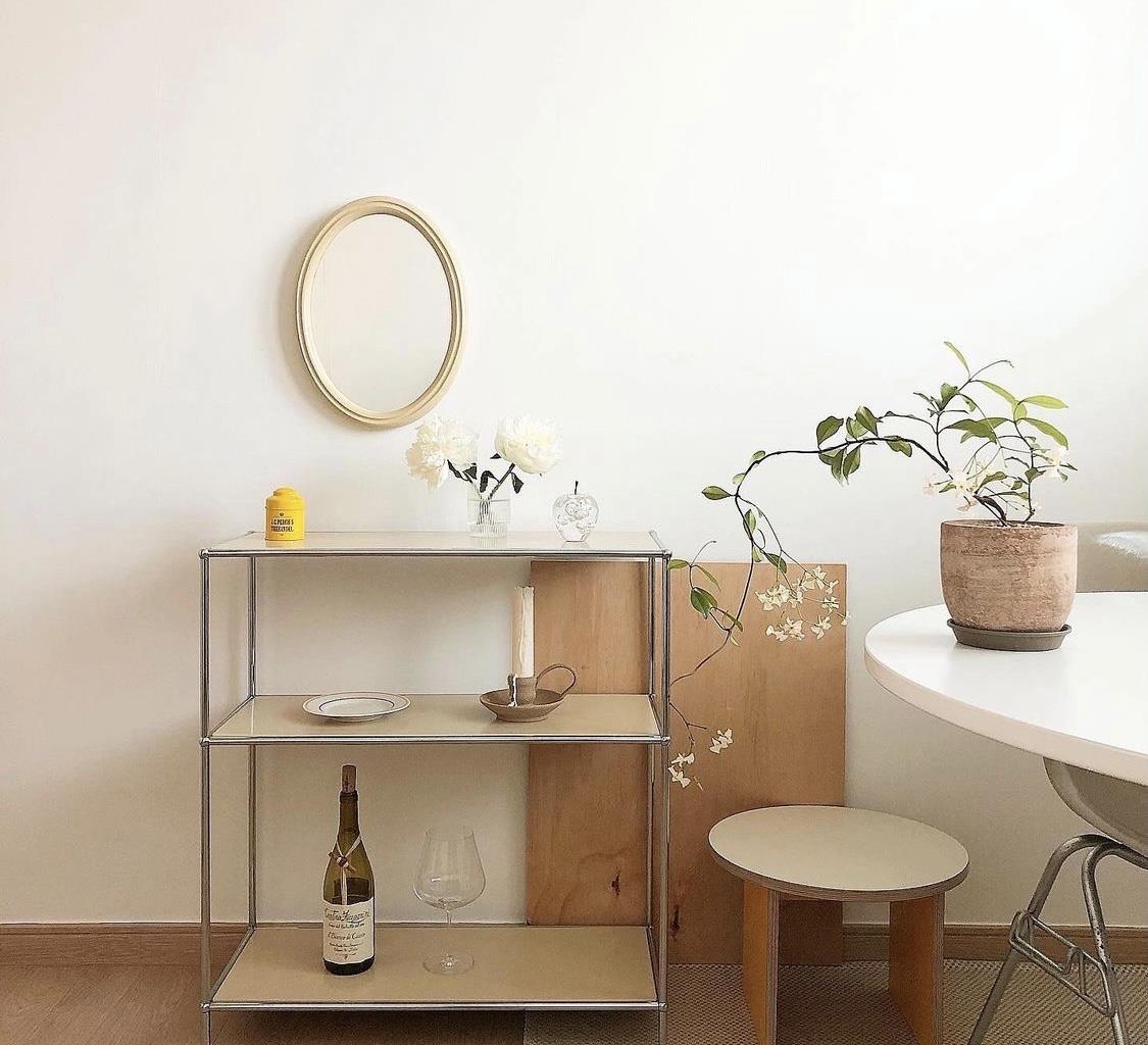 她家,不像是干净,更像是在展示艺术!网友:越简单,越高级!