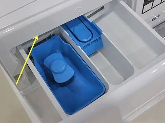 用错了10年的洗衣机,头次知道洗涤盒这么用,难怪衣服总洗不干净